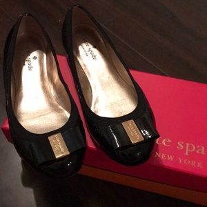 Kate Spade Tock flats in black